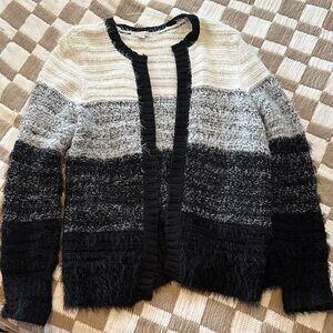 CB Women's Black and Gray Striped Sweater
